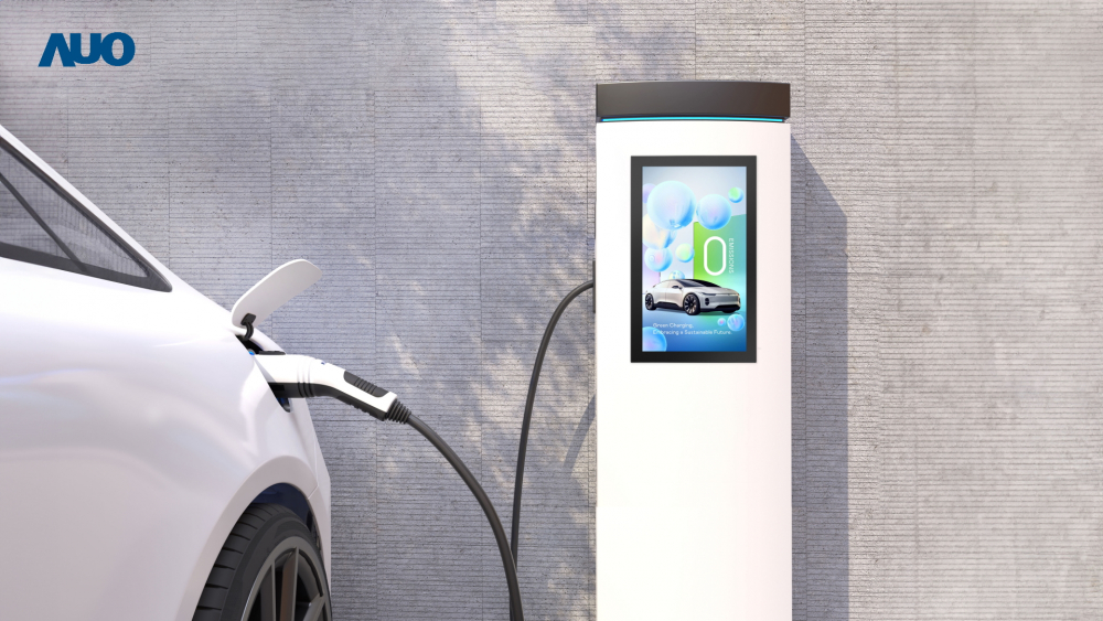 友達〝EVSE車用充電樁解決方案〞專為電動汽車充電樁設計，具有高亮度、克服戶外艱難環境的耐溫、耐紫外線等特性，並搭載散熱性及擴充性強的高效能工業電腦，可實現人機互動訴求，如資訊顯示、支付等應用