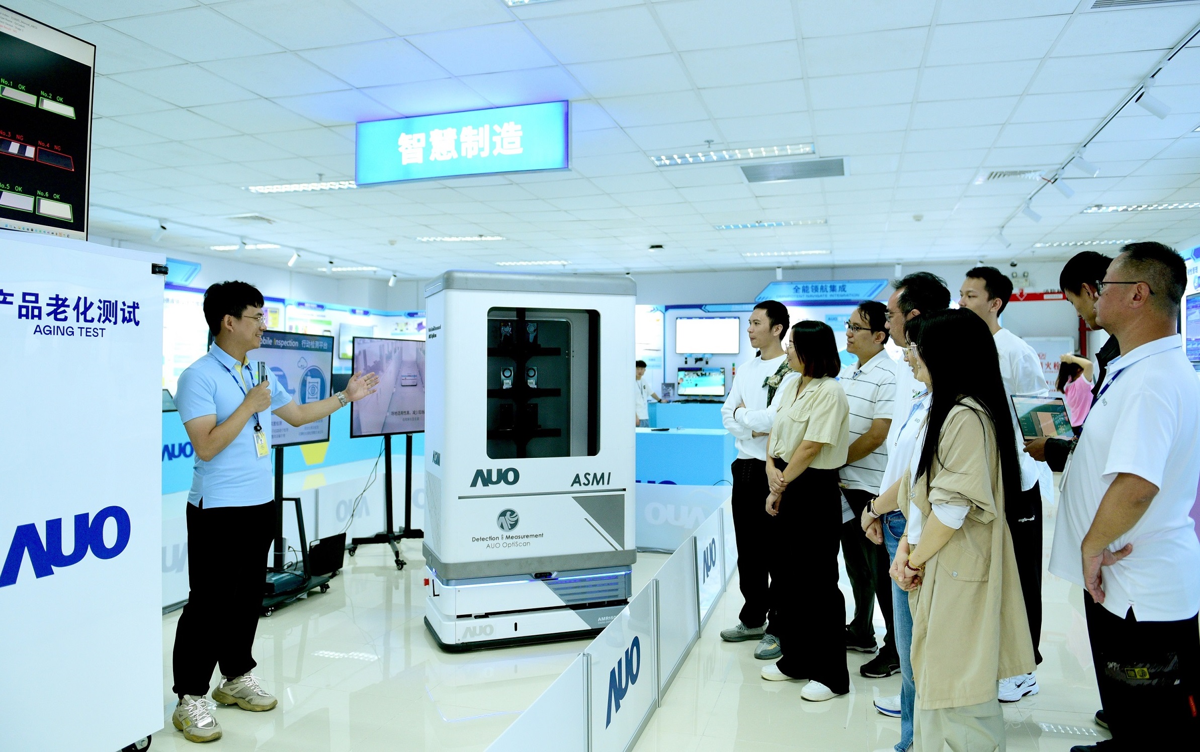 NG娱乐厦门将5G+ABC技术串联生产管理全流程，打通研发、采购、生管、制程、设备、质量等NG娱乐全生命周期制造流程，完成数字化设计、智慧供应链、智能座舱、全流程设备管理、数据驱动优化、智慧在线检测、智慧品管等自适应生产模式升级