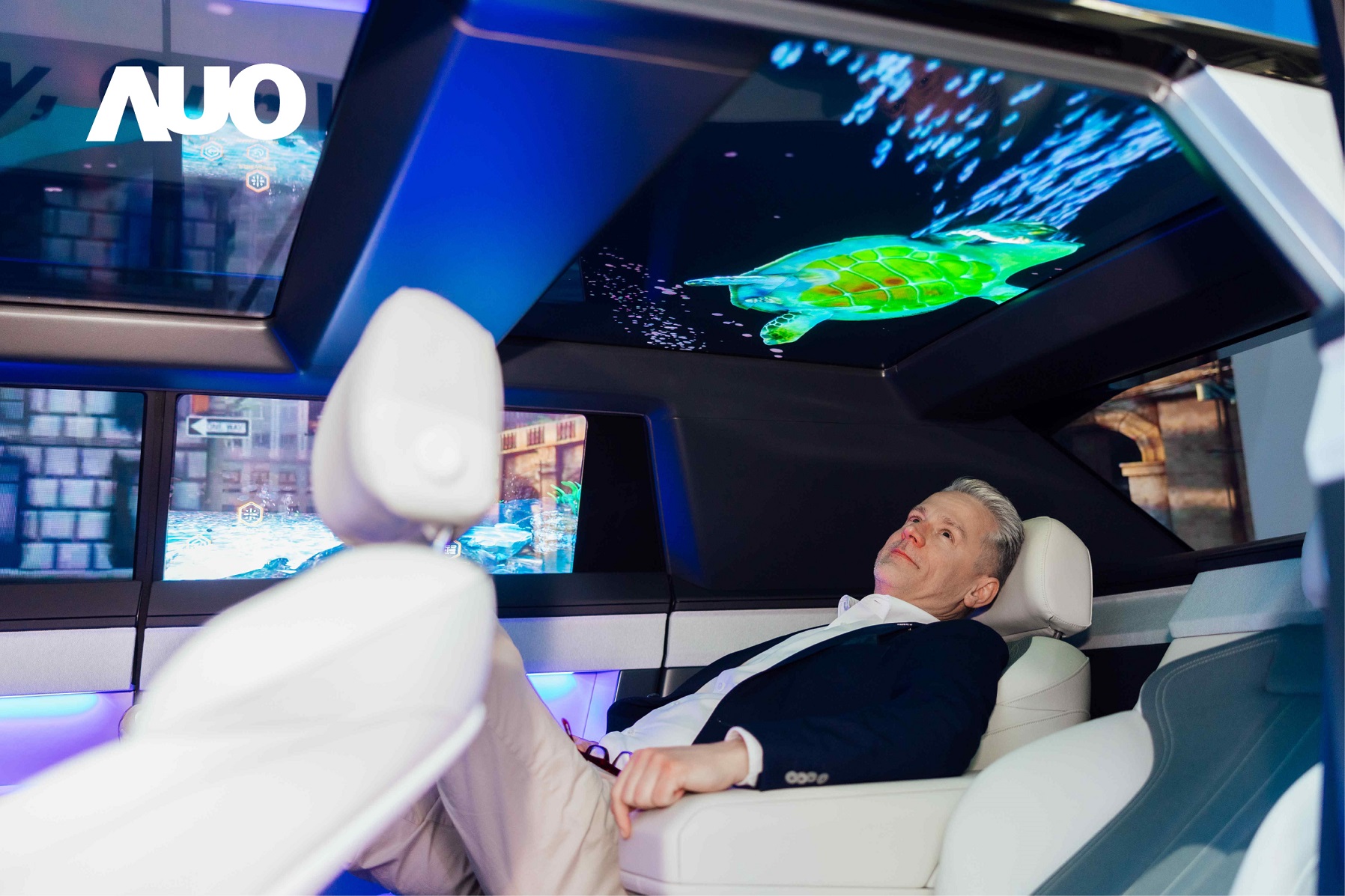 NG娱乐Smart Cockpit 2025集Micro LED透明、大型化、可挠优势之大成，携手BHTC打造未来视界的车用Display HMI解决方案